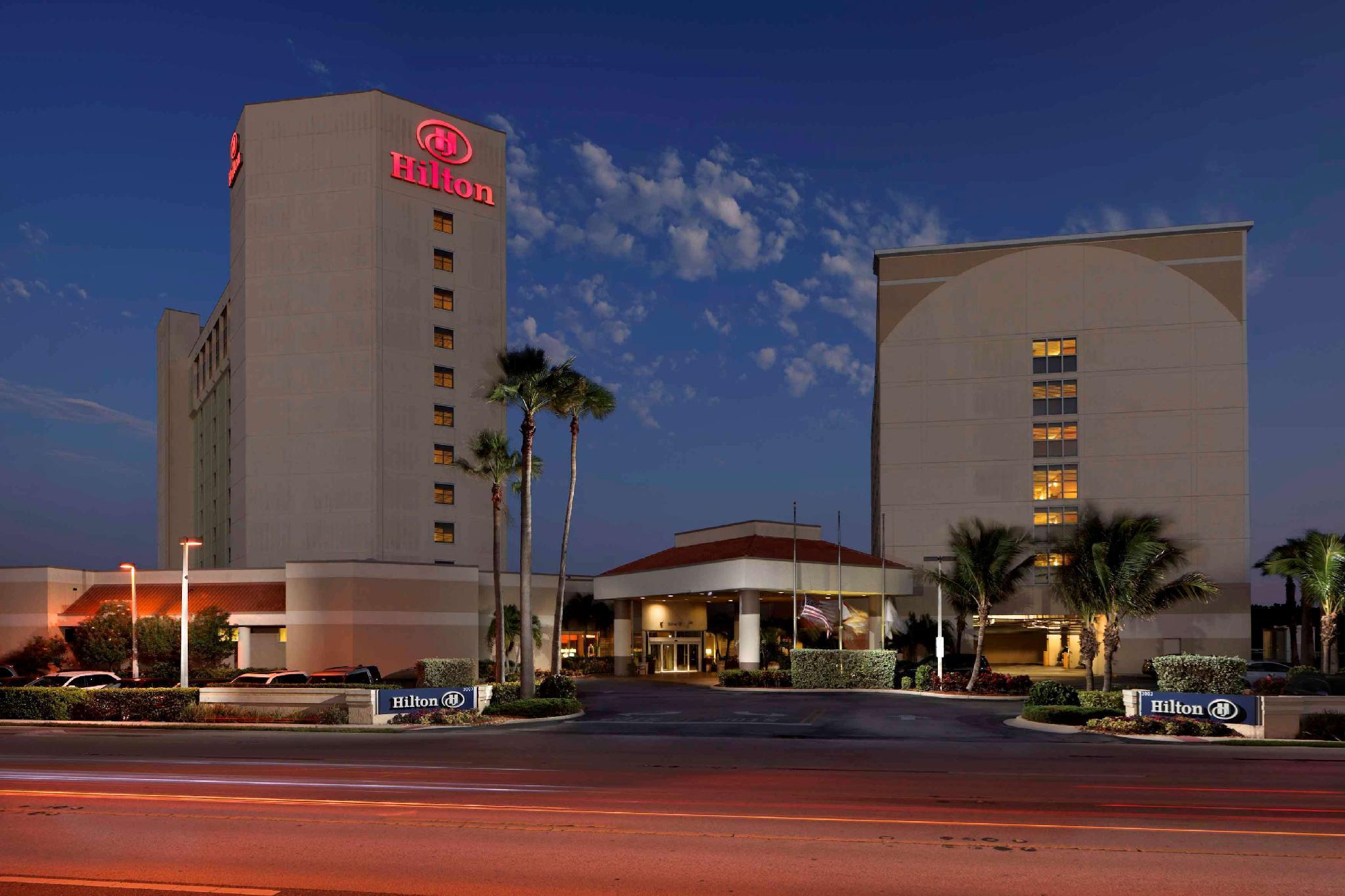 Hilton Melbourne Beach Oceanfront Екстериор снимка