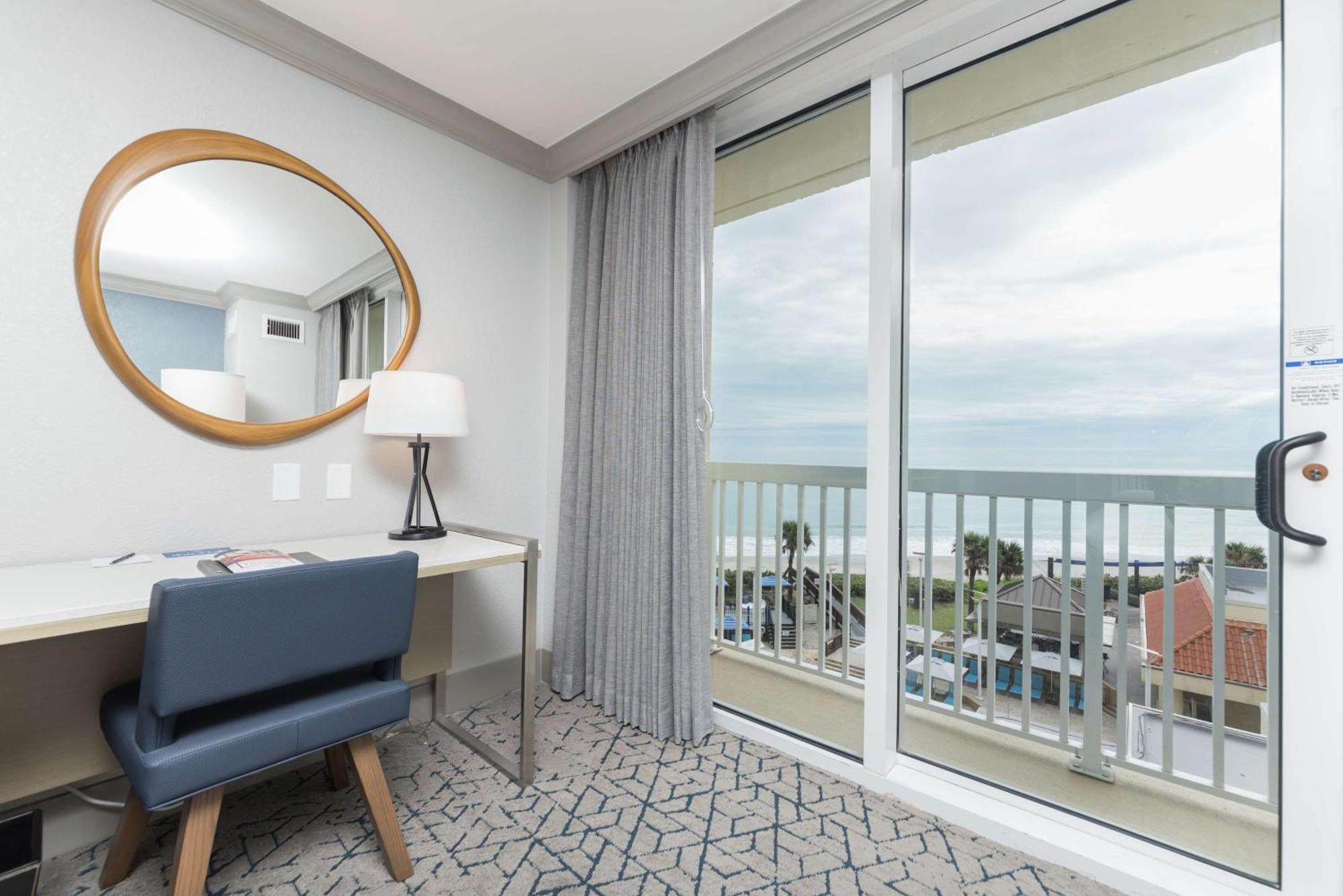 Hilton Melbourne Beach Oceanfront Екстериор снимка